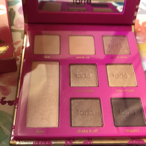 Tarte leave your mark eyeshadow palette - Picture 8 of 9